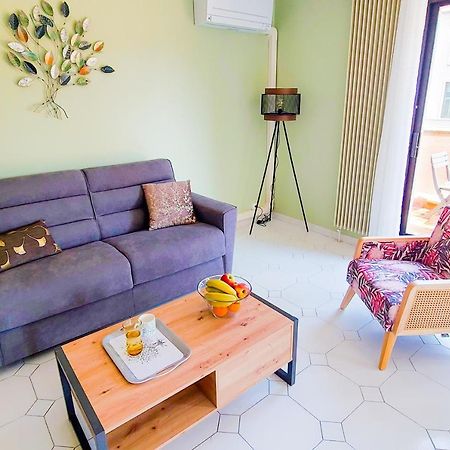 Regard Sur Les Remparts - Terrasse & Parking Apartment อาวีญง ภายนอก รูปภาพ