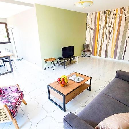 Regard Sur Les Remparts - Terrasse & Parking Apartment อาวีญง ภายนอก รูปภาพ