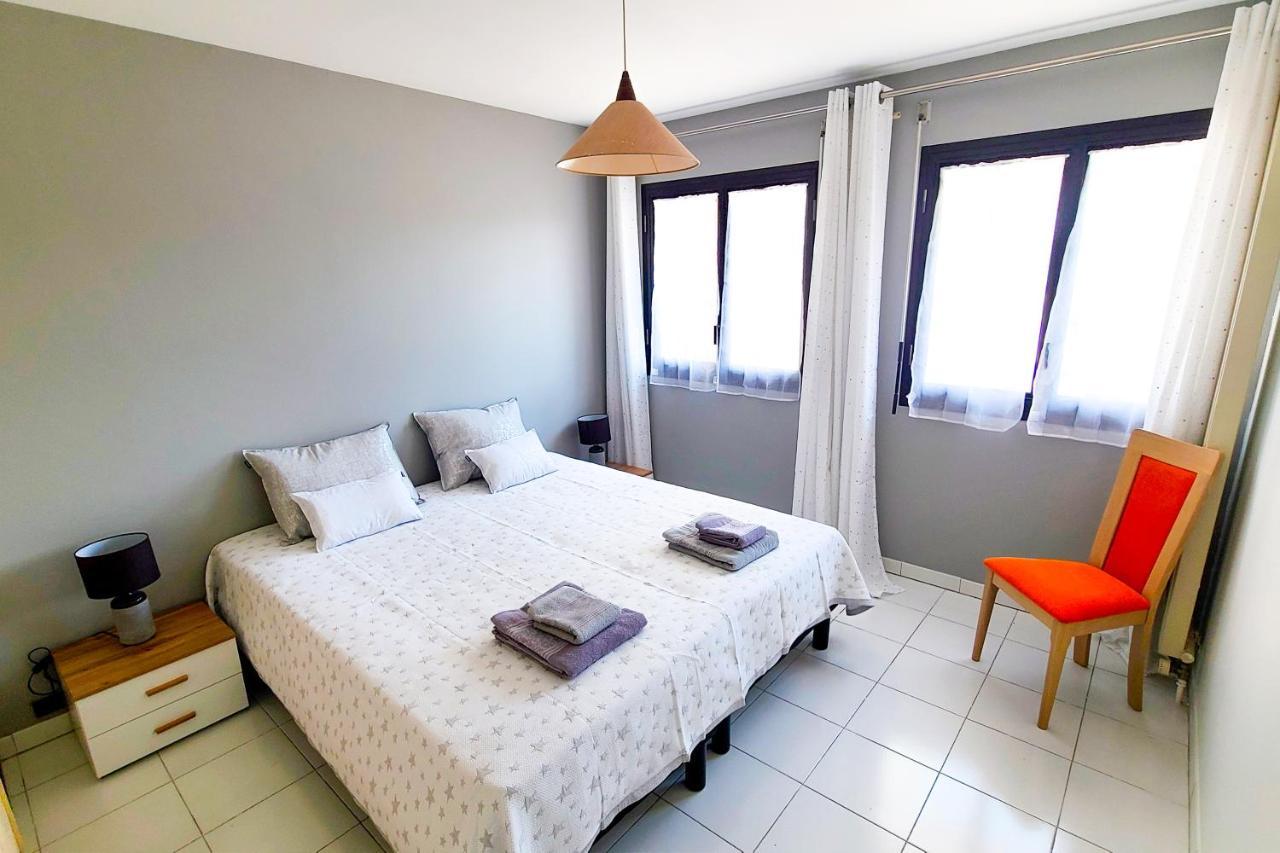 Regard Sur Les Remparts - Terrasse & Parking Apartment อาวีญง ภายนอก รูปภาพ