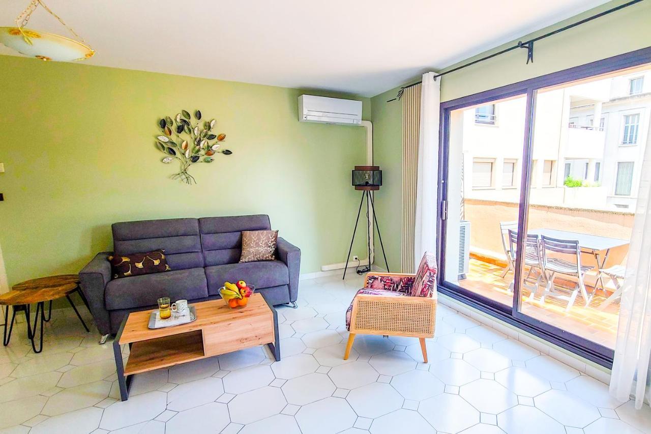 Regard Sur Les Remparts - Terrasse & Parking Apartment อาวีญง ภายนอก รูปภาพ