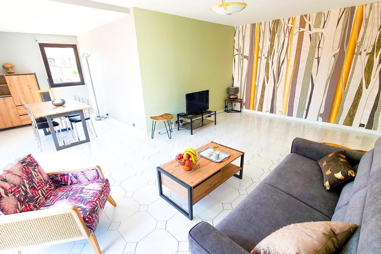 Regard Sur Les Remparts - Terrasse & Parking Apartment อาวีญง ภายนอก รูปภาพ
